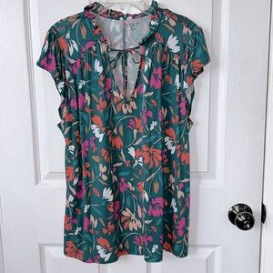 NWT Loft ruffle sleeve blouse size M